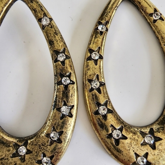 NWT Gold Embossed Star Rhinestone Teardrop Metal Earrings - Picture 4 of 8